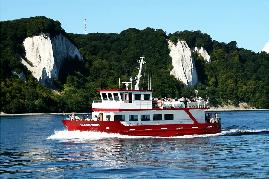 koenigsstuhl-ruegen-schiffstouren-ms-alexander-kreidefelsen